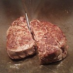 鉄板焼　季流 - ●●ステーキランチ」4,800円 (税サ込)X2人前 (①ご挨拶の一皿、②本日のスープ、③肉：国内産牛ロース 110ｇ＋フィレ 110ｇ、④野菜焼き、⑤御飯⇒ガーリックライス 変更+750円 赤出汁 香物、⑥アイスクリーム＆シャーベット、⑦コーヒー) 2018年10月