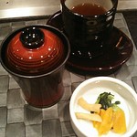 鉄板焼　季流 - ●●ステーキランチ」4,800円 (税サ込)X2人前 (①ご挨拶の一皿、②本日のスープ、③肉：国内産牛ロース 110ｇ＋フィレ 110ｇ、④野菜焼き、⑤御飯⇒ガーリックライス 変更+750円 赤出汁 香物、⑥アイスクリーム＆シャーベット、⑦コーヒー) 2018年10月