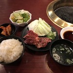 テーブルオーダーバイキング 焼肉 王道 - 