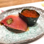すし処金太郎 - イクラと中とろ