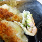 博多長浜ラーメン - 餃子は野菜餃子のようだ