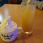 HOLIDAY'S CAFE - 