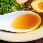 台湾創作料理 公 - 担仔麺 スープ / 澄んだ醤油ベースに薬膳っぽい風味