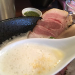 コジーナ邸 鶏白湯ラーメンと豪快な居酒屋料理＆鍋 - 