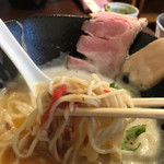 コジーナ邸 鶏白湯ラーメンと豪快な居酒屋料理＆鍋 - 
