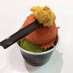 久世福商店 - 料理写真:ジェラートダブル+一口サービス