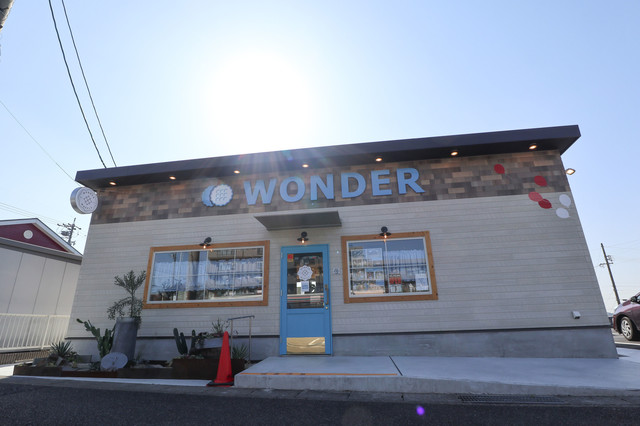 cafe WONDER（カフェワンダー）>