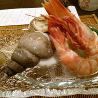 日本料理 みや  - 季節の前菜盛り合わせ　小柱の酢の物　生湯葉の胡麻和え　烏賊の雲丹和え　つぶ貝　芝エビしんじょう