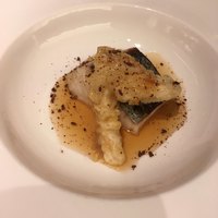 ラ メゾン ヒトトキ - 鰆のオーブン焼き 松茸のフリットを添えて