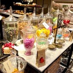 Siam Tea Room - これ何売っているのか？花？