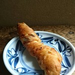 墨繪パン - ごぼうパン