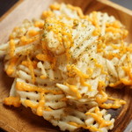 ワッフルポテト チェダーがけ