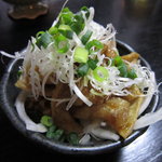 九州酒場 びーどろ - 鶏皮のゆず胡椒和えです