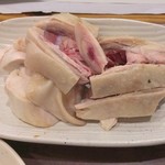 老酒舗 - 白斬鶏150円　チト食べにくいな