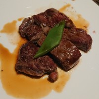 スカイビュッフェ51 - ステーキ。焼いてくれるけど、ま、それなり。