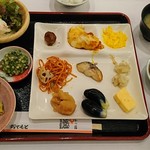 日本の宿 古窯 - 朝食(バイキング)