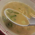 博多まんまる - インパクトは極めて強く、ズドォーーンと心に響き渡る旨さ！