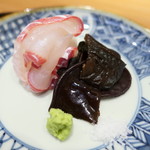 瞬 - 生キクラゲとタイ