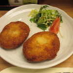 味処 大丸 - 手作りコロッケ 540円