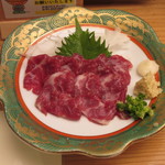 味処 大丸 - 熊本県産 馬刺 1100円