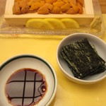 味処 大丸 - 海苔と一緒に