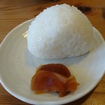 Iiyama Ekimae Yottekashi Onto - 世界一の塩むすび
