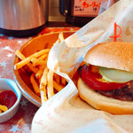 PT'S BURGER - 