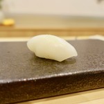 あま木 - ［2018/10］寿司③ しんいか(すみいかの子供)の握り