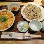 Komatsuansouhonke - 親子丼とお蕎麦