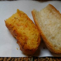 イル・クアドリフォーリオ - ２種のパン