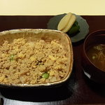 神保町 傳 - そぼろご飯