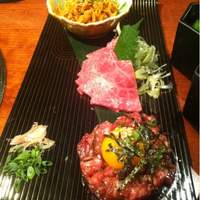 よろにく - センマイ、イチボ、ユッケ
