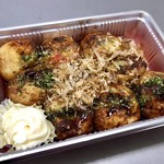 吾助 - たこ焼き＆えび焼きのMIX…500円