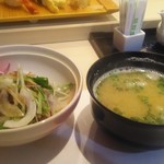 鮨 山清 - 水菜のサラダと海老のあら汁