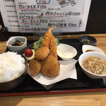 三獅舞 - フライ盛定食 600円