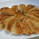 夜来香 イエライシャン 花巻 餃子 食べログ