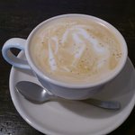 piacere - 少し大きめのカプチーノのです。