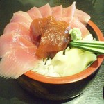 まぐろ一家 - 鮨 まぐろ一家＠岸根公園　スペシャルまぐろ丼（800円）