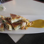 Merriman’s Waimea - カルアピッグを使ったケサディラ