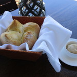 Tommy Bahama Restaurant, Bar & Store - パン