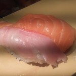 立喰 美登利 - 金目鯛150円ととろサーモン120円