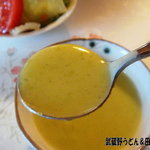 洋食 川里庵 - グリーンピースのポタージュ