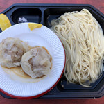 飯田商店 - 「濃密鶏清湯と濃密昆布水のつけ麺」850円と「純水金華豚の大ぶりシウマイ」350円（大つけ麺博2018第四陣）