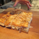 ザ ピッツァバー ON 38TH - トリュフの香るマスカルポーネチーズのピッツィーノ（2,650円）