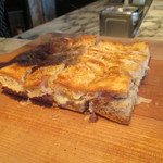 ザ ピッツァバー ON 38TH - トリュフの香るマスカルポーネチーズのピッツィーノ（2,650円）