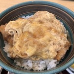 手打ちめん処 玉屋 - カツとじ丼 近景