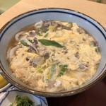 手打ちめん処 玉屋 - 肉とじ うどん（近景）