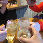 頼酒店 - お、おまえら！！！
      日本酒のめやぁぁぁ щ(ﾟДﾟщ)
      ま、何でもいいのよ
      自分が芳水のめたら щ(ﾟДﾟщ)