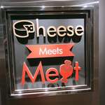 Cheese Meets Meat - 