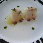 オテル・ド・ヨシノ - Shima-aji mariné assortment peche　しま鯵マリネとあら川産モモ